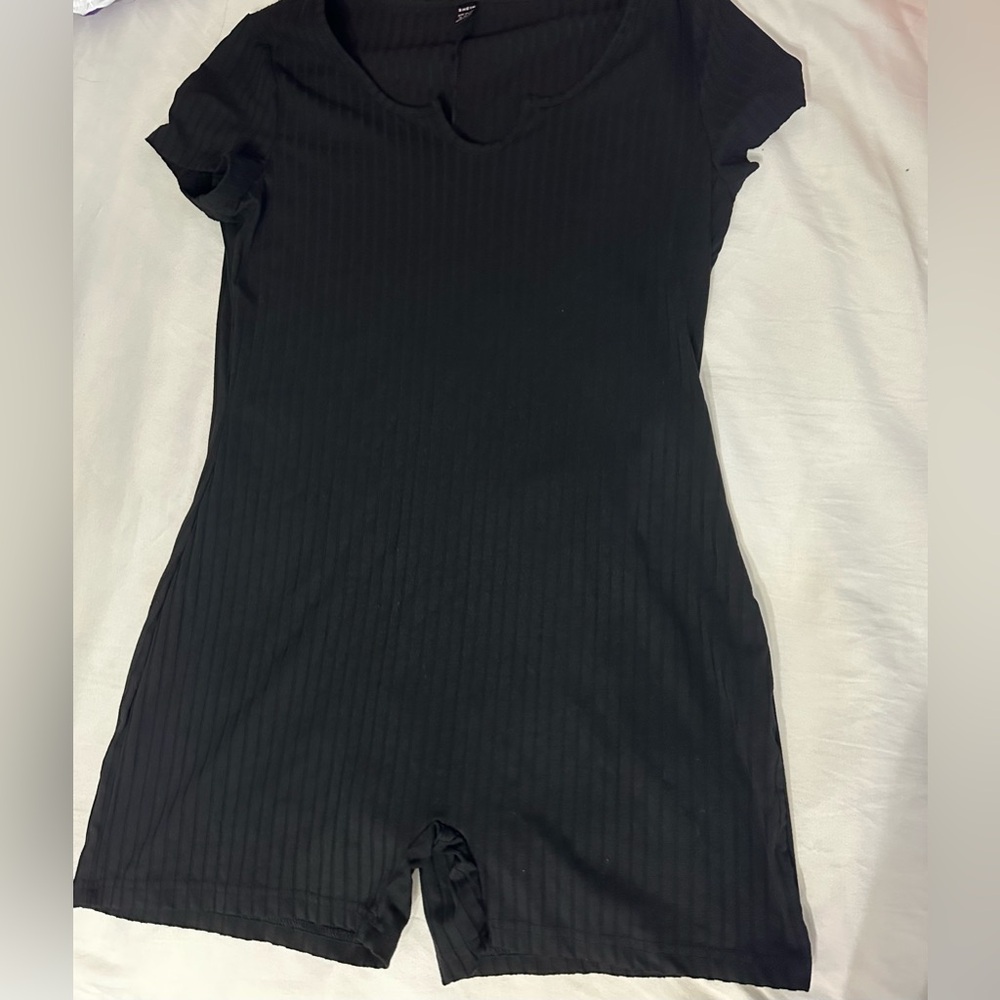SHEIN Black Ribbed Short Sleeve Outfit